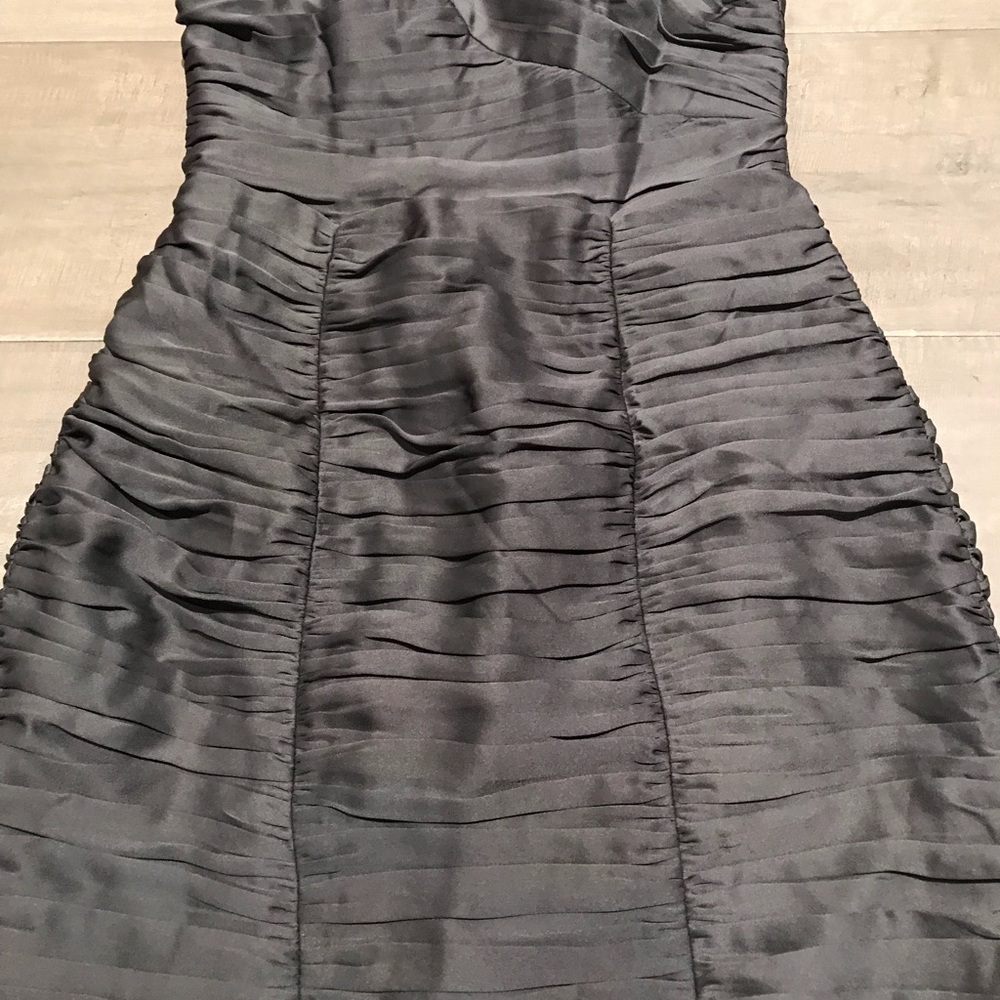 {H&M} Ruffles Dress - Picture 2 of 6